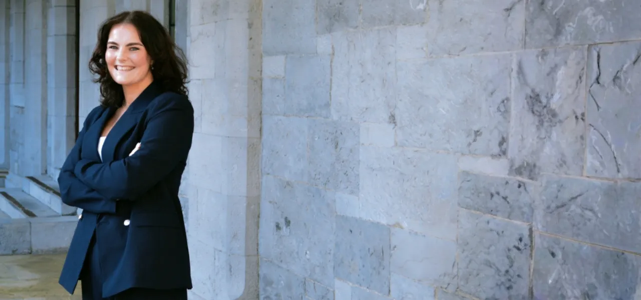 Róisín Elizabeth Cowan- Desktop