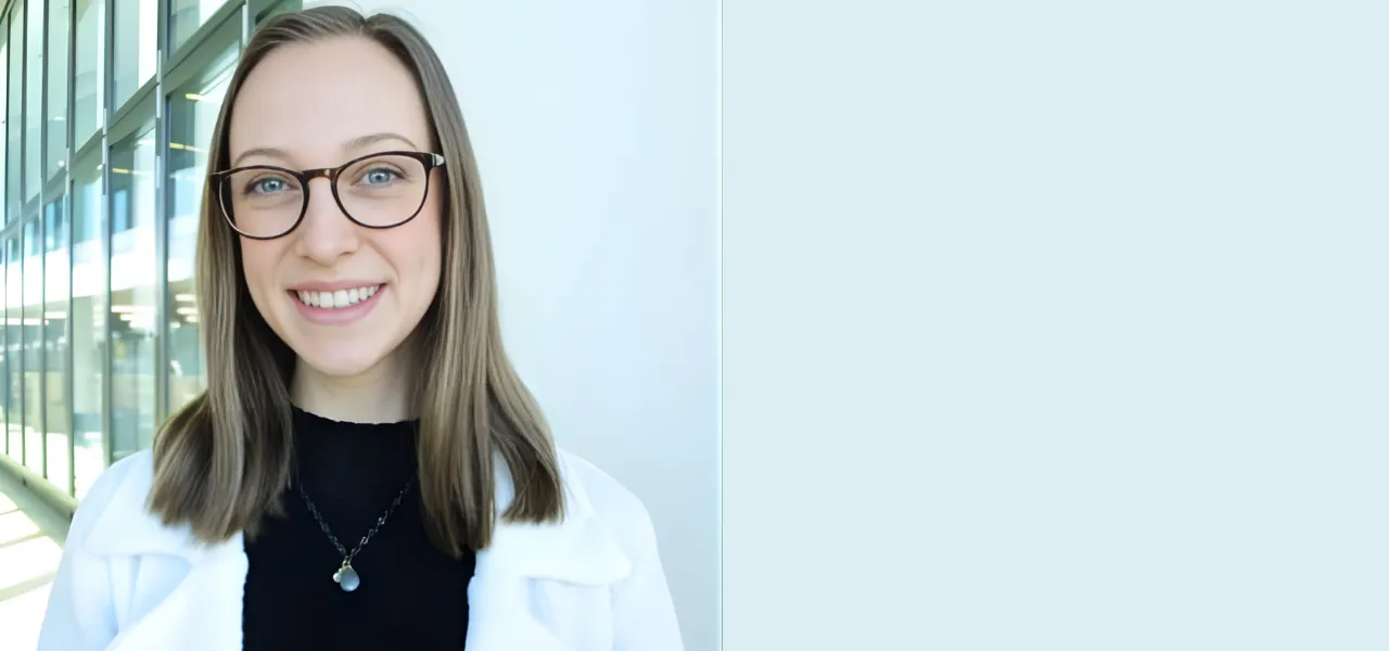 Dr Kelsey Rhude- Desktop