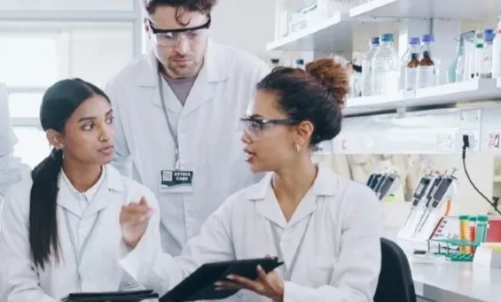 Students in lab